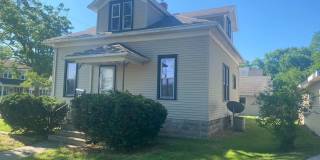 **SPACIOUS HOUSE FOR RENT** Gallery 1