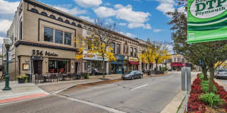 Hines Park Place Apartments Gallery 3