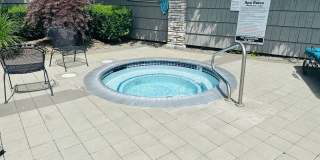 Charming Condo in Terrific Waterfront Location Gallery 22