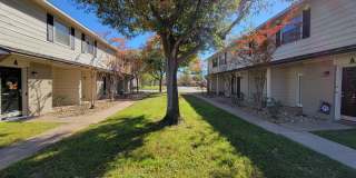 College Station - Cozy 2 Bedroom 1.5 Bath Condo for Lease Gallery 4