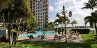 18151 NE 31st Ct Gallery 51