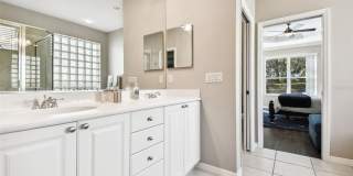 7328 LAKE FOREST GLEN Gallery 25