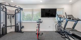 East 9th Apartments Gallery 16