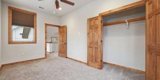 1694 GRUENE VINEYARD CROSSING Gallery 23