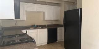 729 E Commerce Street Gallery 1