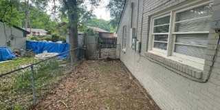 Nice House with great back yard Gallery 12