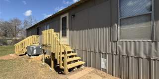 1025 E Owing Street Gallery 1