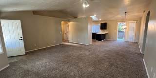 14401 W Roaring Creek St 14401 W Roaring Creek St Gallery 3