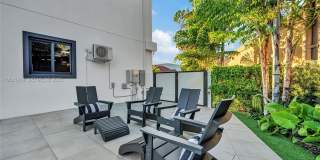 7800 SW 9th Terrace Gallery 13