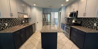 4 Bedroom 3 Bath House in Cantonment with a Pool & Solar Panels! Gallery 9