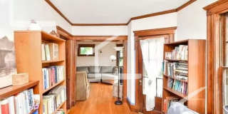Large 4 bed in Brookline Gallery 6