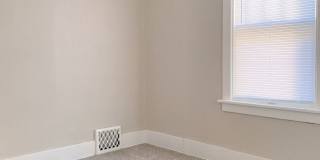 2436 Laurel Avenue Gallery 12