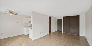 Van Dyke Apartments Gallery 3