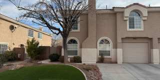 Awesome Three bedroom 2 1/2 townhouse in a gated community Gallery 1