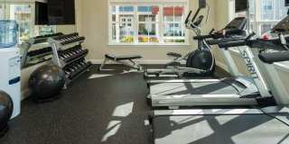 Hudson Square Gallery 15