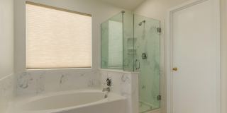 4634 E Grovers Avenue Gallery 21
