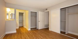 Indian Oaks Apartments Gallery 11