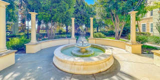 OC: Spacious 2BD/2.5BA Condo in Irvine with Resort-Style Amenities, Private Balcony & In-Unit Laundry & 2 Parking Spaces Gallery 28