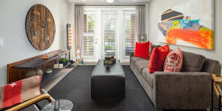 915 Glenwood Apartments at Grant Park Gallery 8