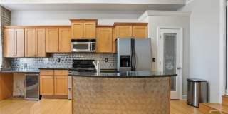 50 Barnard Street unit: 203 Gallery 9