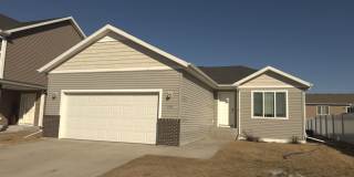 4 Bed 3 Bath Single Family Home Gallery 1