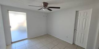 Nice 1 bed/ 1 bath near Downtown Sarasota Available Now! Gallery 8