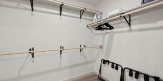 Fully Furnished 3 Bed 2 Bath Home Gallery 9