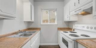 Evanston Apartments Gallery 11