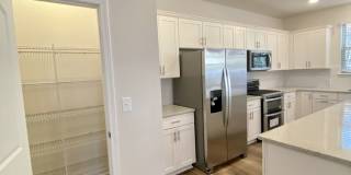 Beautiful 3BR/2.5BA Townhouse; Easy Access to I485 and Uptown Beautiful 3BR/2.5BA Townhouse; Easy Access to I485 and Uptown Gallery 20