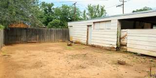 Adorable, Unique, and Roomy 3/2 Close to Tech! Move in Special Half off First Month! Gallery 20