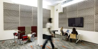 Schmidt Artist Lofts Gallery 21
