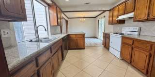 3 Bed 2 bath! Gallery 27