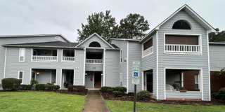 106 Breezewood Drive unit: B Gallery 1