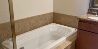 Gorgeous like new Premier condo in S. Kihei Gallery 16