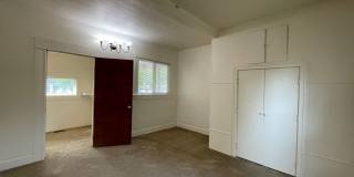 Vintage 3BR House Close to Campus! Gallery 6