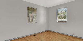 623 Iowa Avenue Gallery 18