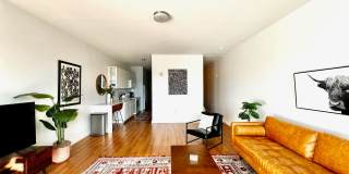 1914 Main St Gallery 15