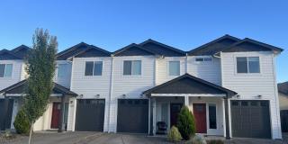 Coming Soon | Three bedroom townhouse in Central Talent location! Gallery 1