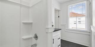 5535 WILLOW Street Gallery 21