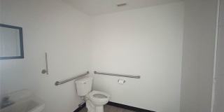 610 E Tyler Street Gallery 8
