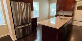 42 HOLLAND Avenue Gallery 9