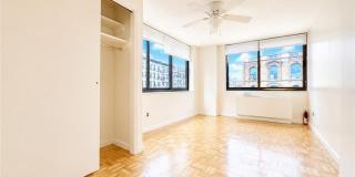 376 Broadway Gallery 5