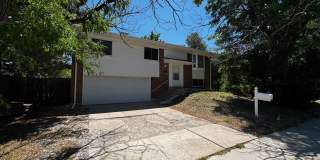 Spacious Aurora Home Gallery 1