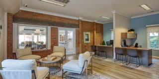 Holly Point Apartments Gallery 18