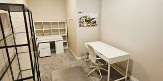 Gorgeous Stand Alone Town Home / Rolling Hills Golf Club is your Back Yard Gallery 11