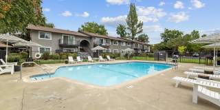 98Hundred Gallery 31