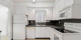 1725 N Lakeside Drive Gallery 19