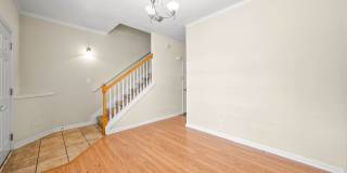 2 Bedroom Condo For Rent With Community Swimming Pool! Gallery 1