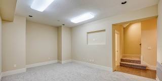 Refined Portland Residence Near Forest Park & NW 23rd Gallery 23