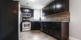 Pet Friendly Four Bedroom with Basement! Gallery 6